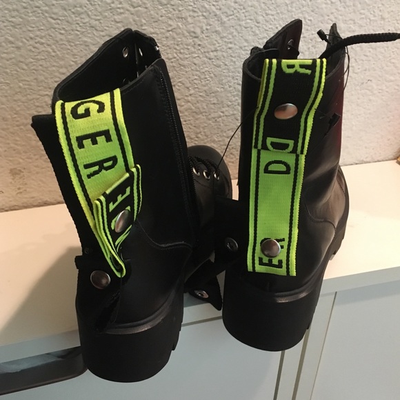 Zara black leather flat ankle boots - Picture 6 of 8